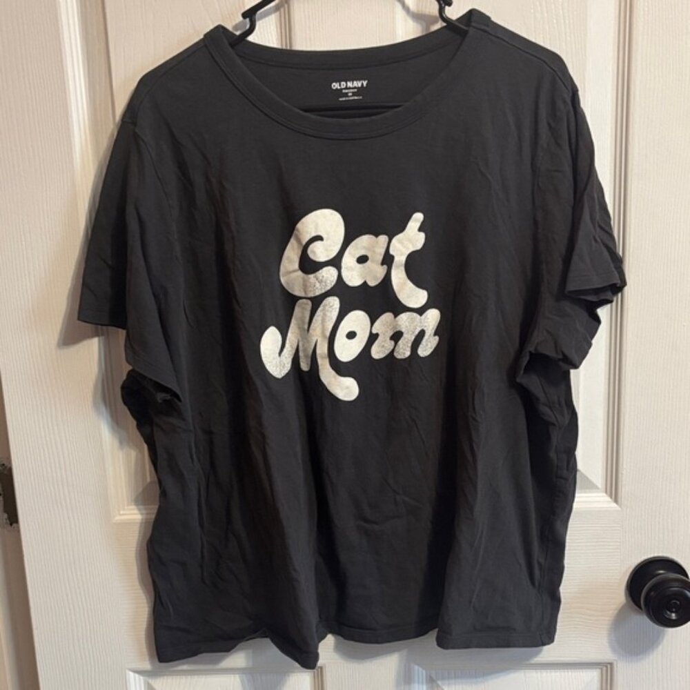 Cat Mom Tee
